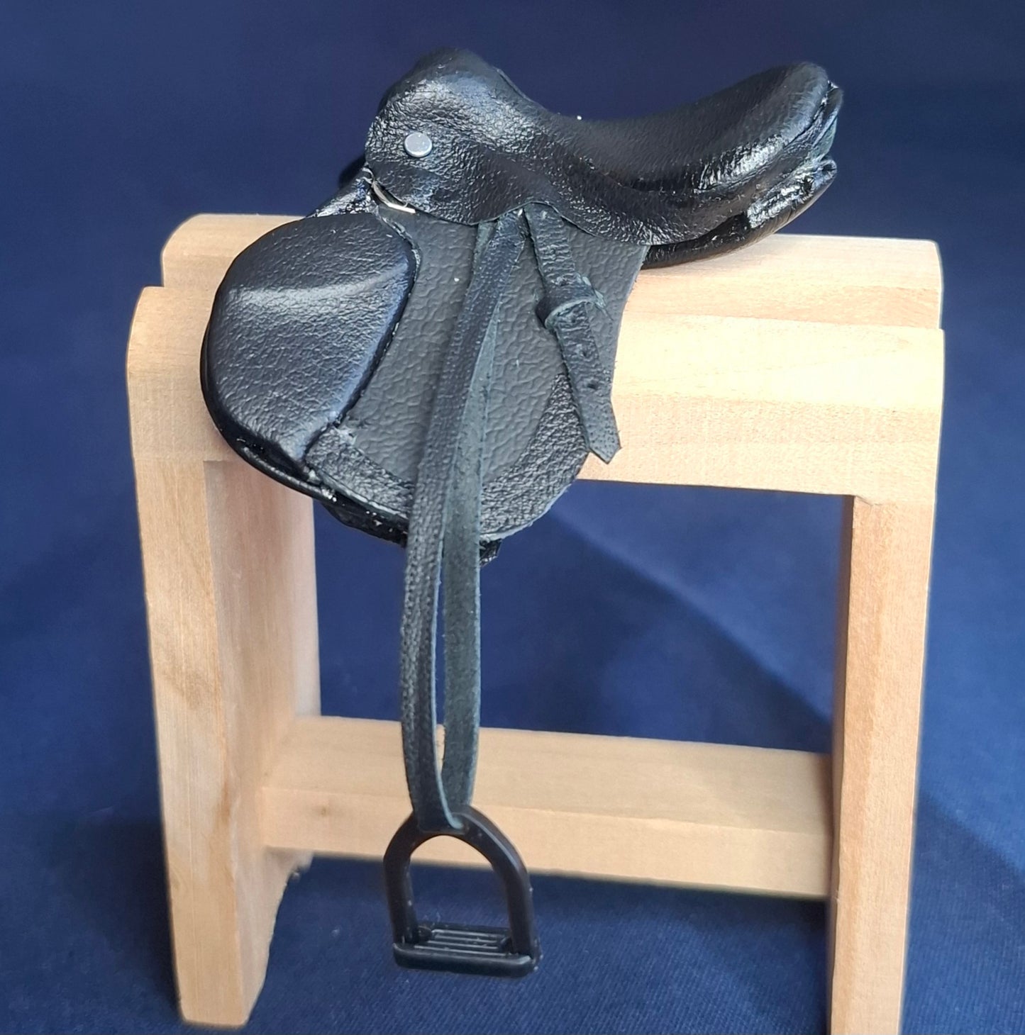 Selle anglaise noire (1:9)