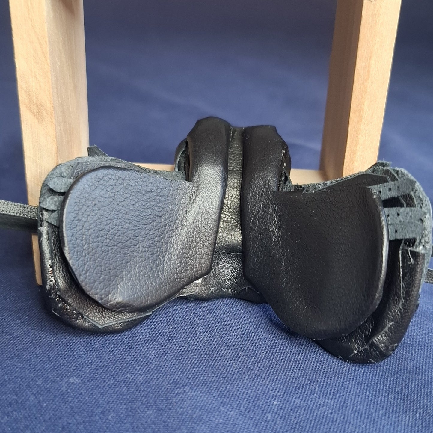 Selle anglaise noire (1:9)