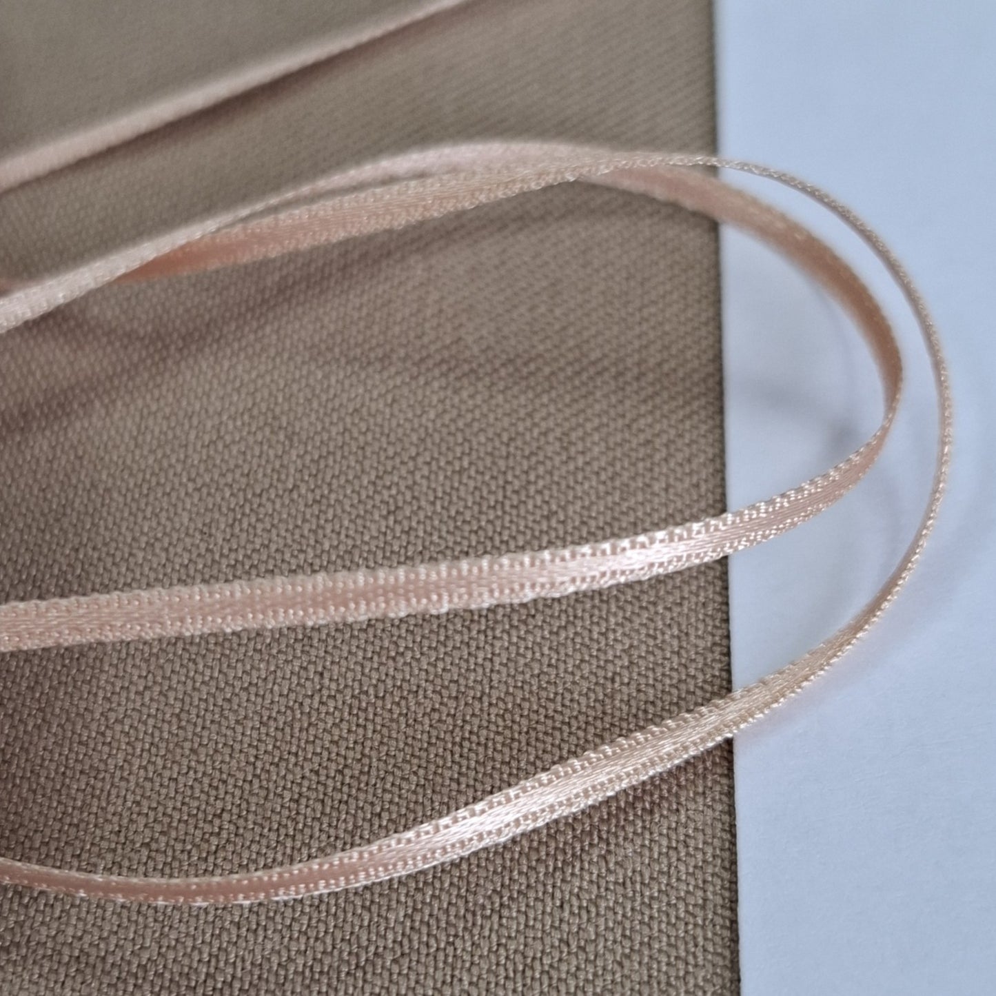 Ruban satin 1,5mm