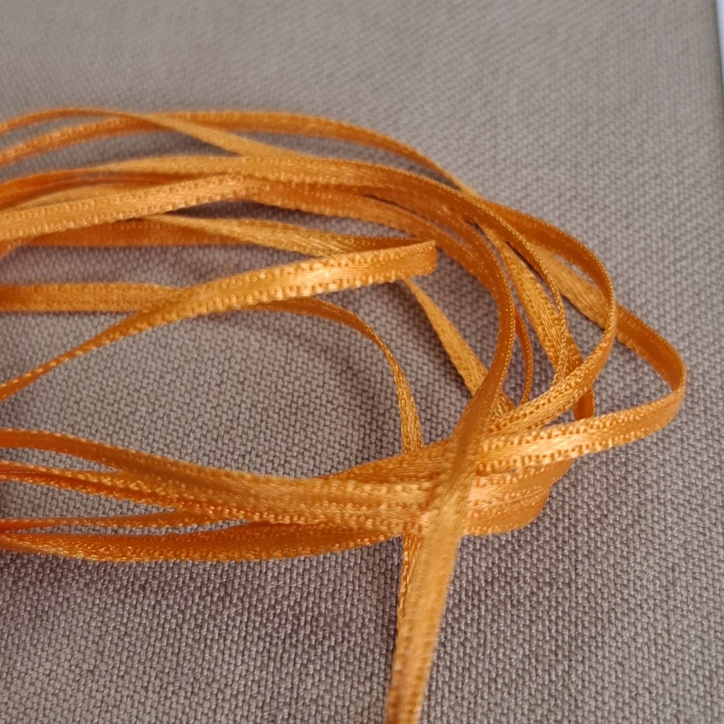 Ruban satin 1,5mm