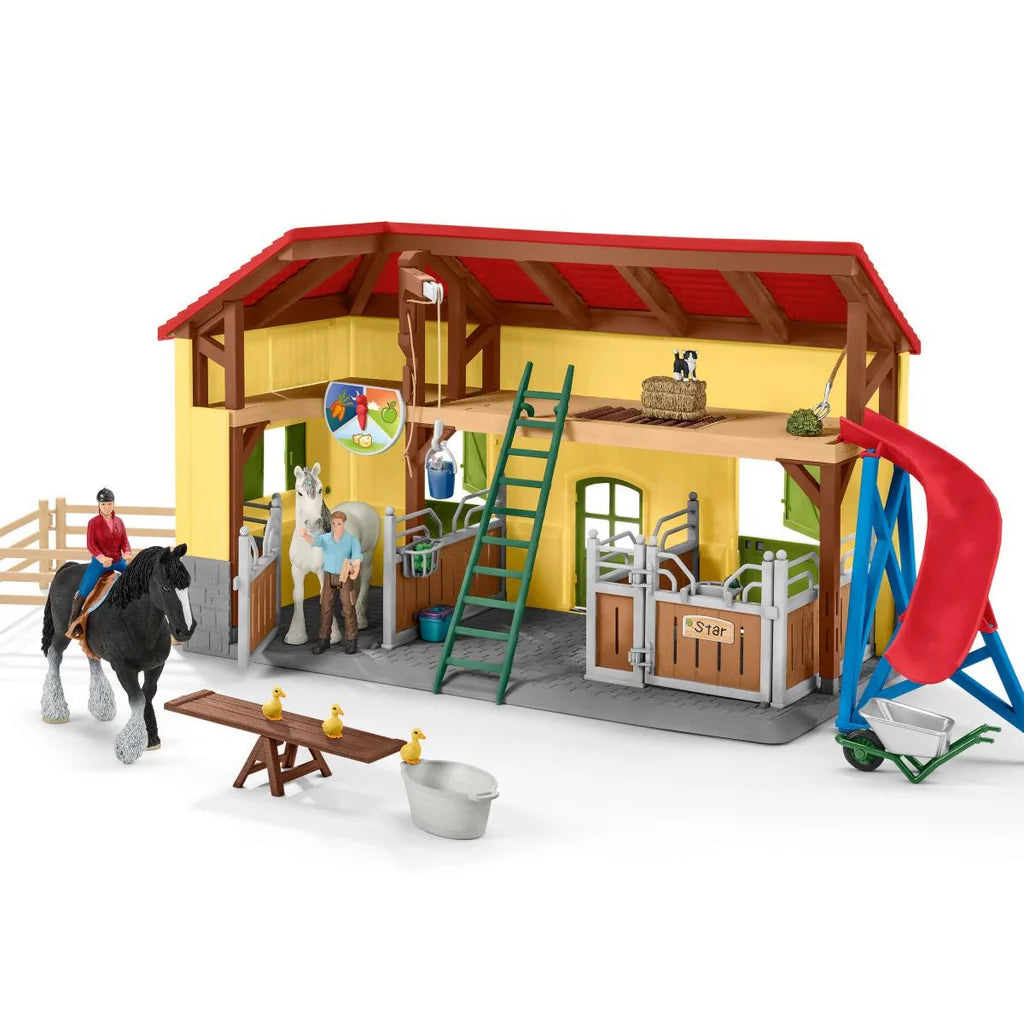 Schleich Stable with Stalls